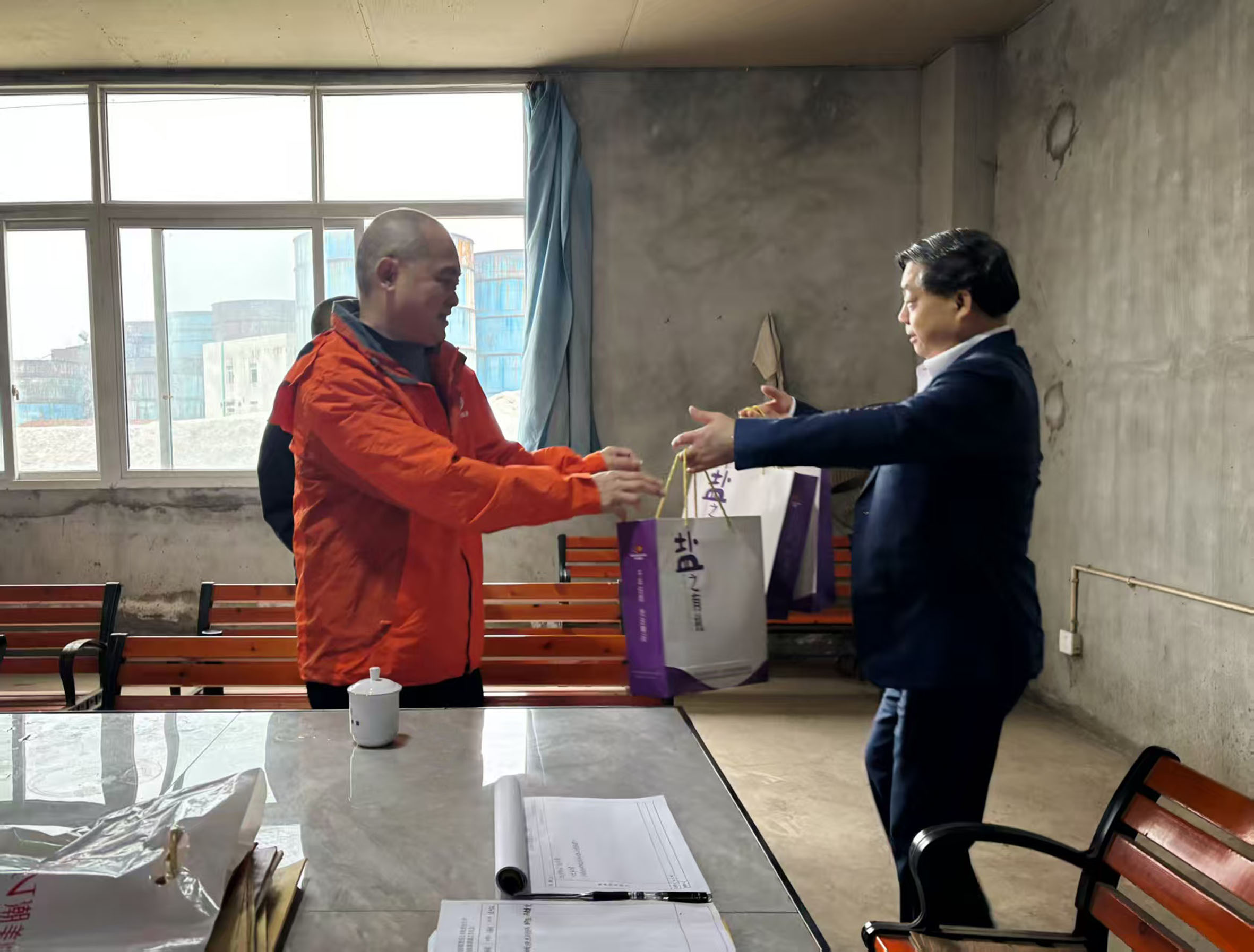 大年初一，他们的坚守被领导装在心里