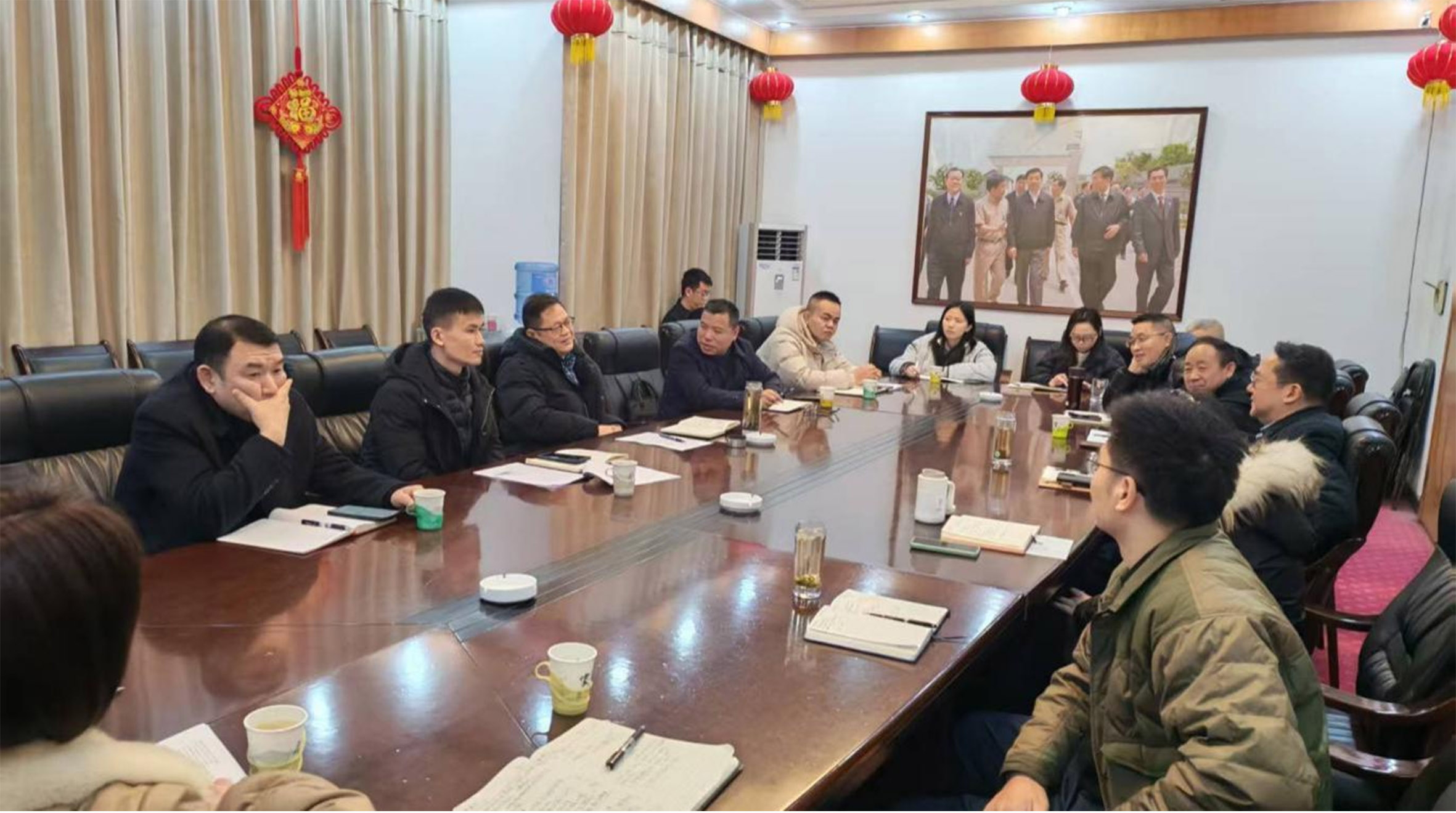 自流井区卢三彬副区长应约率队来集团帮扶指导调研