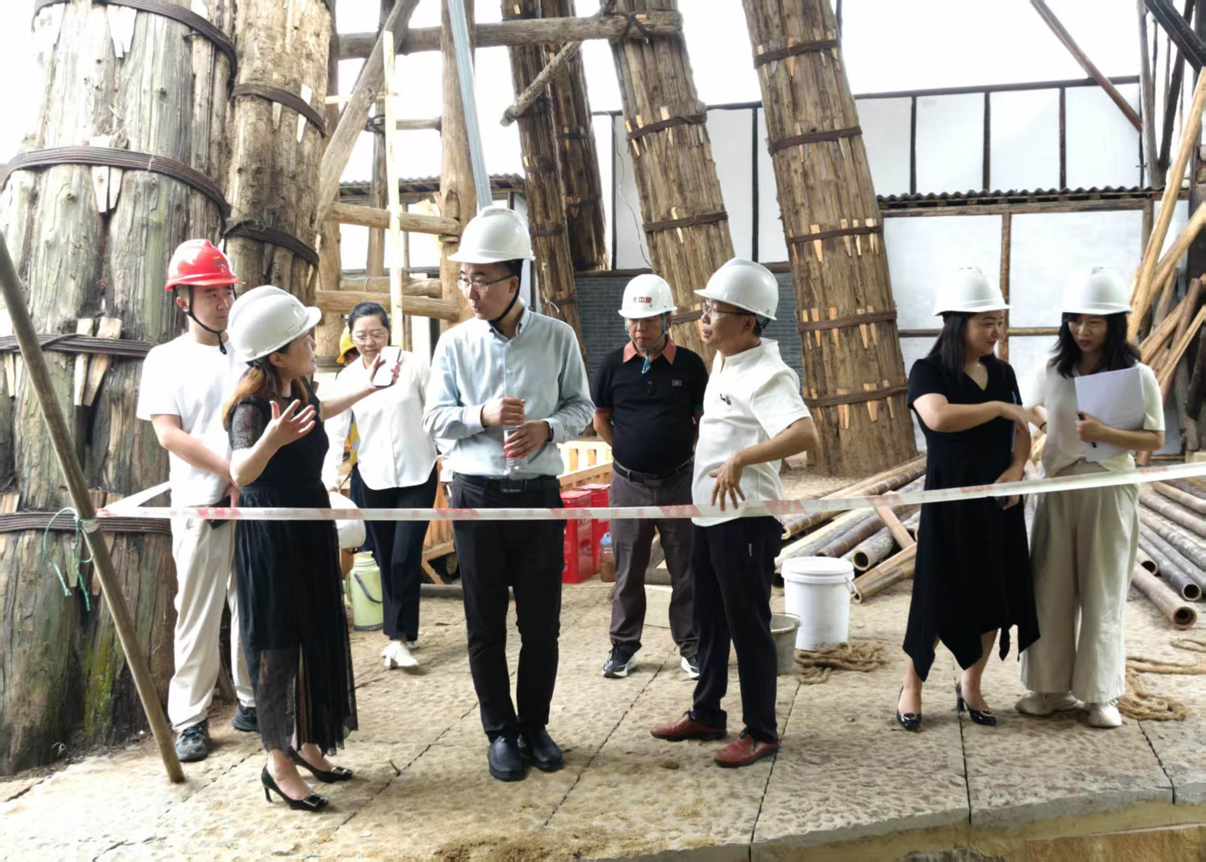 贡井区副区长但唐杰带队调研东源井 把脉文保工作  护航历史文脉