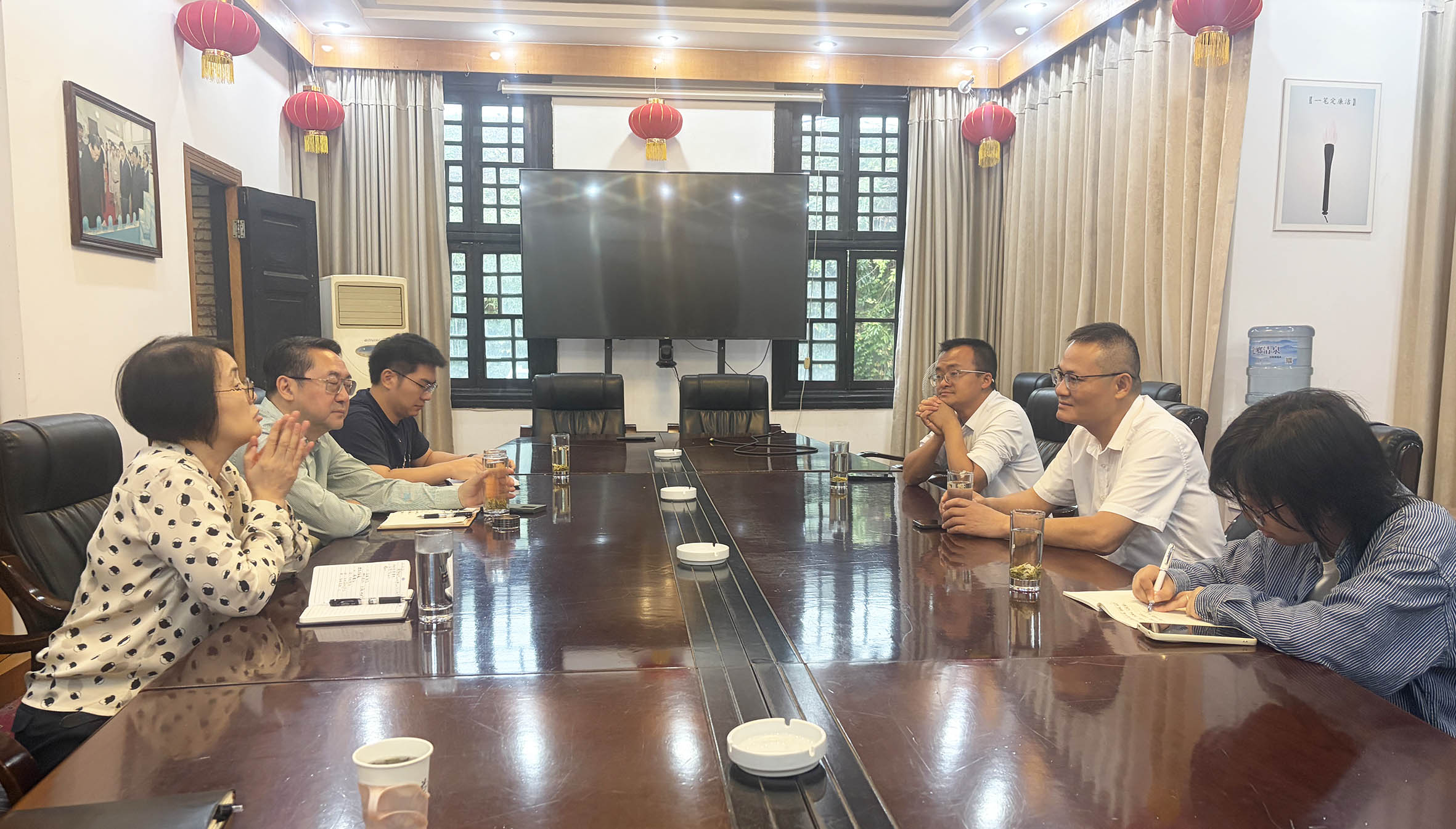 图片新闻